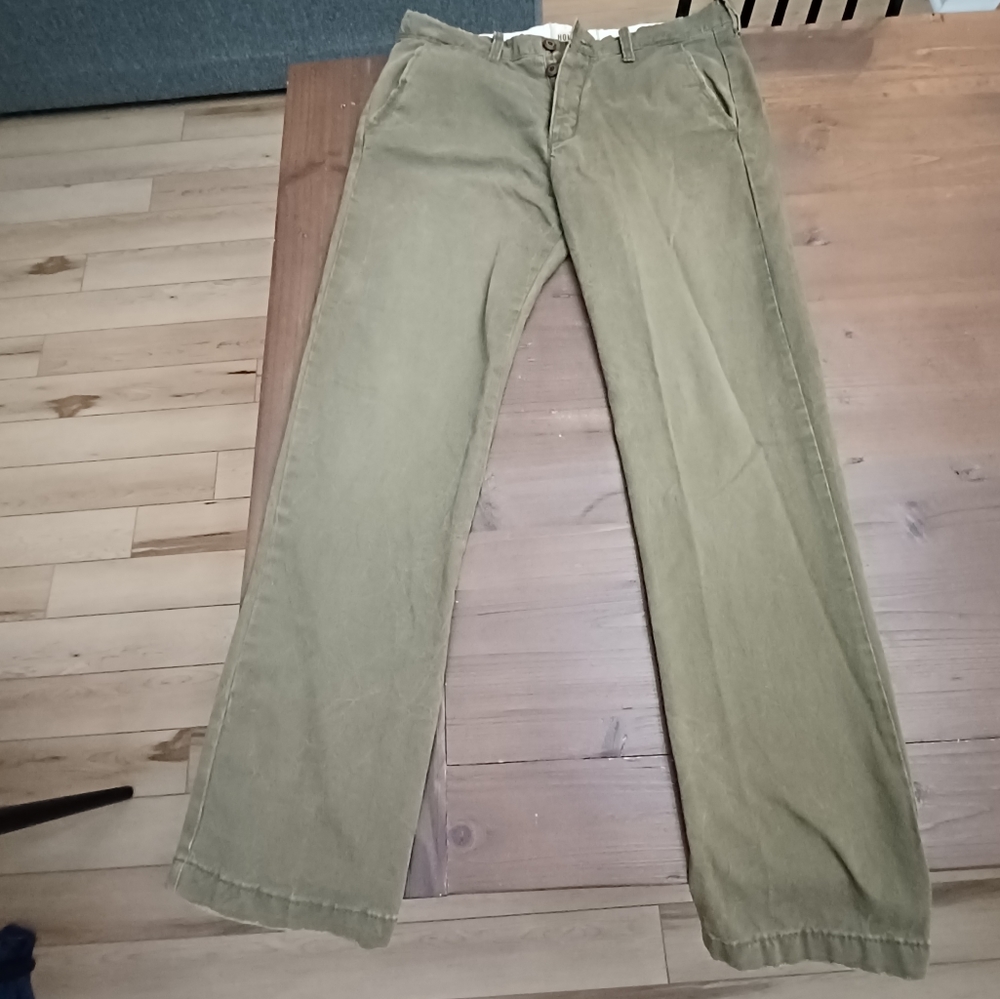 Hollister green  jeans size 32 X 32
